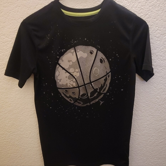 Old Navy Boys Size 10-12 Black Moon T-Shirt - Picture 1 of 3